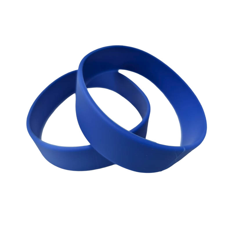 How do silicone rubber sealing rings in vacuum containers achieve an airtight seal and extend the shelf life of food?